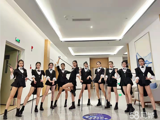專業(yè)演藝，點(diǎn)亮精彩瞬間 一站式慶典演繹服務(wù)全解析